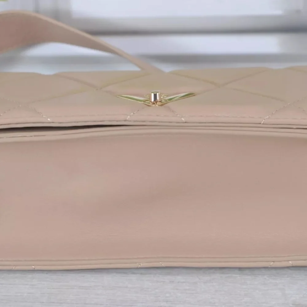 Valentino Handbag in Cream - Picture 6 of 9